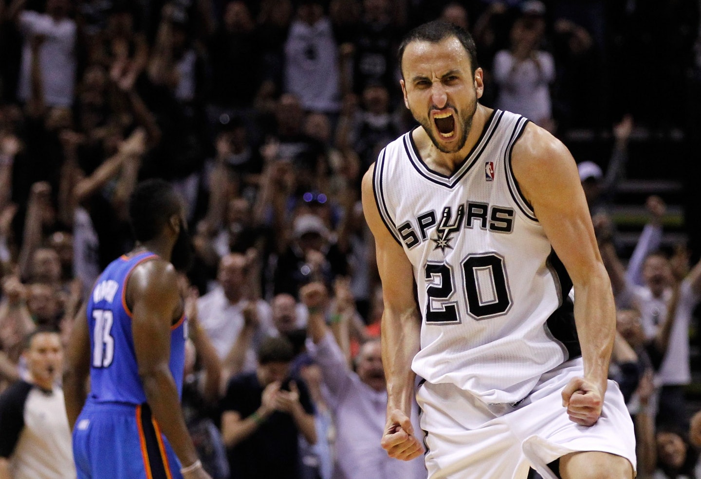 吉诺比利载入马刺史册 明年三月退役20号球衣