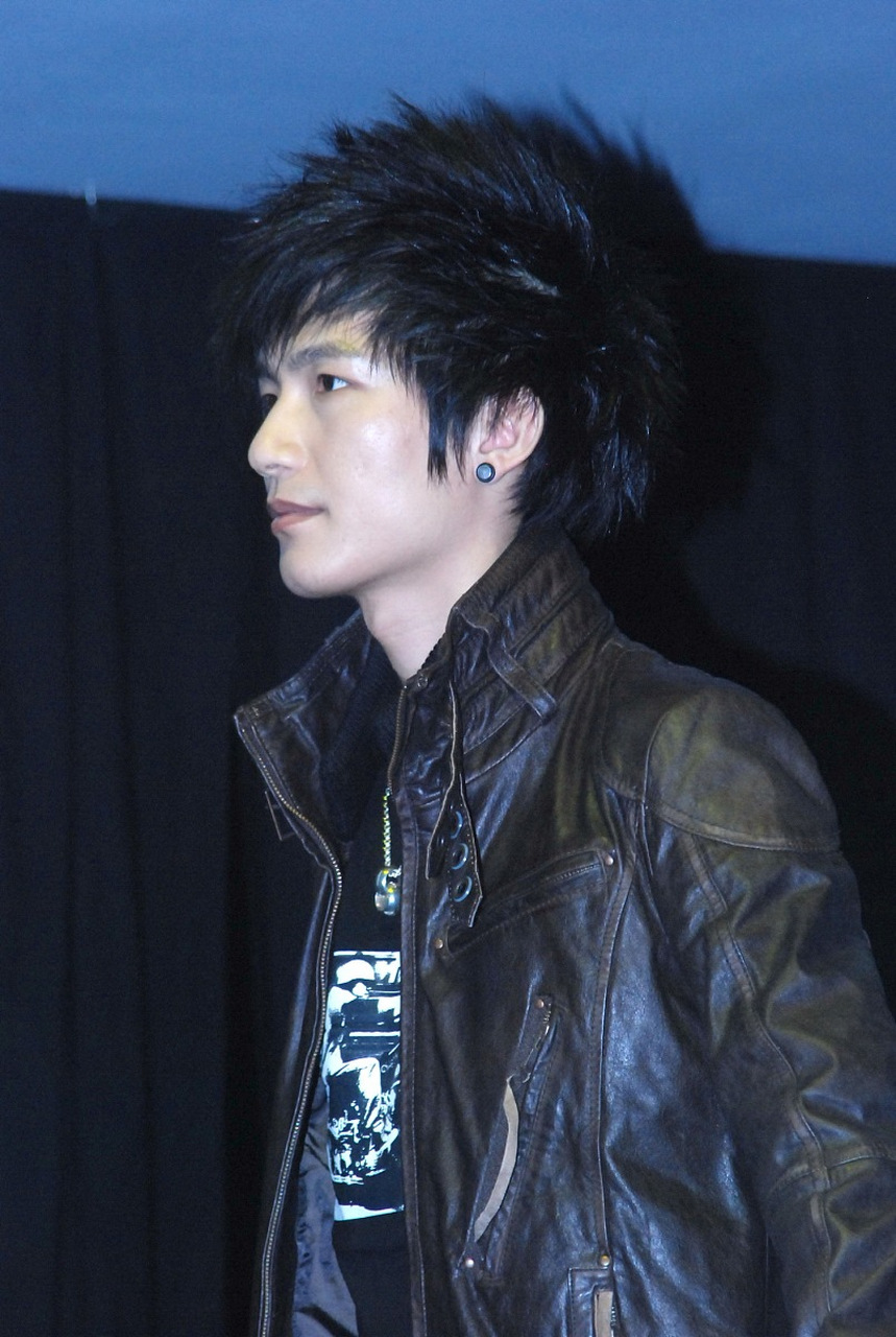 陈楚生:他凭借2007年快乐男声冠军身份出道,《无问东西》,《有生之年