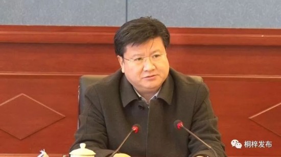 遵义市原副市长王祖彬被决定逮捕,曾利用职权倒卖茅台酒