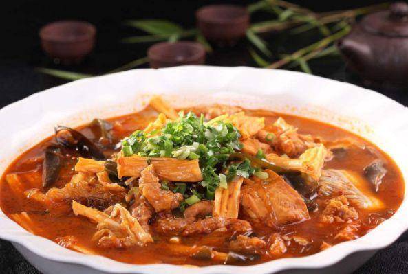 虽然生活条件变好了,但还是想吃一顿大烩菜