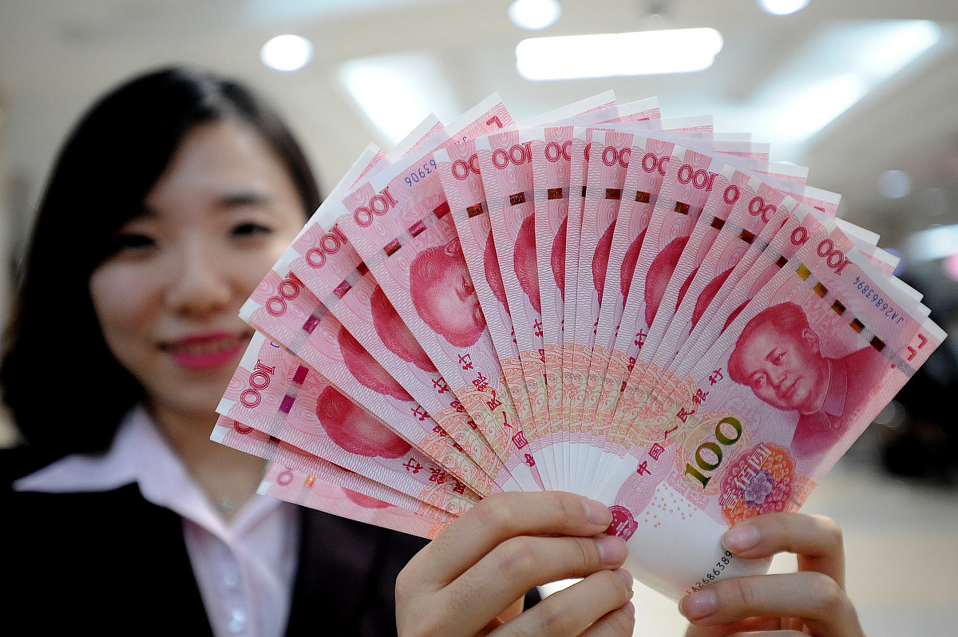 央行出手整治,保障公众支付权利 人民币是我国的法定货币,人民币现金