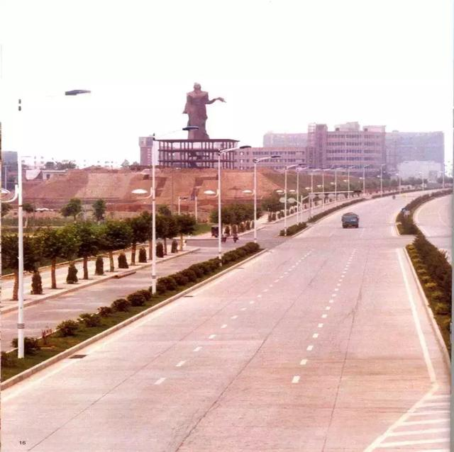 曾经的杨凌水运中心 网友评论亮了