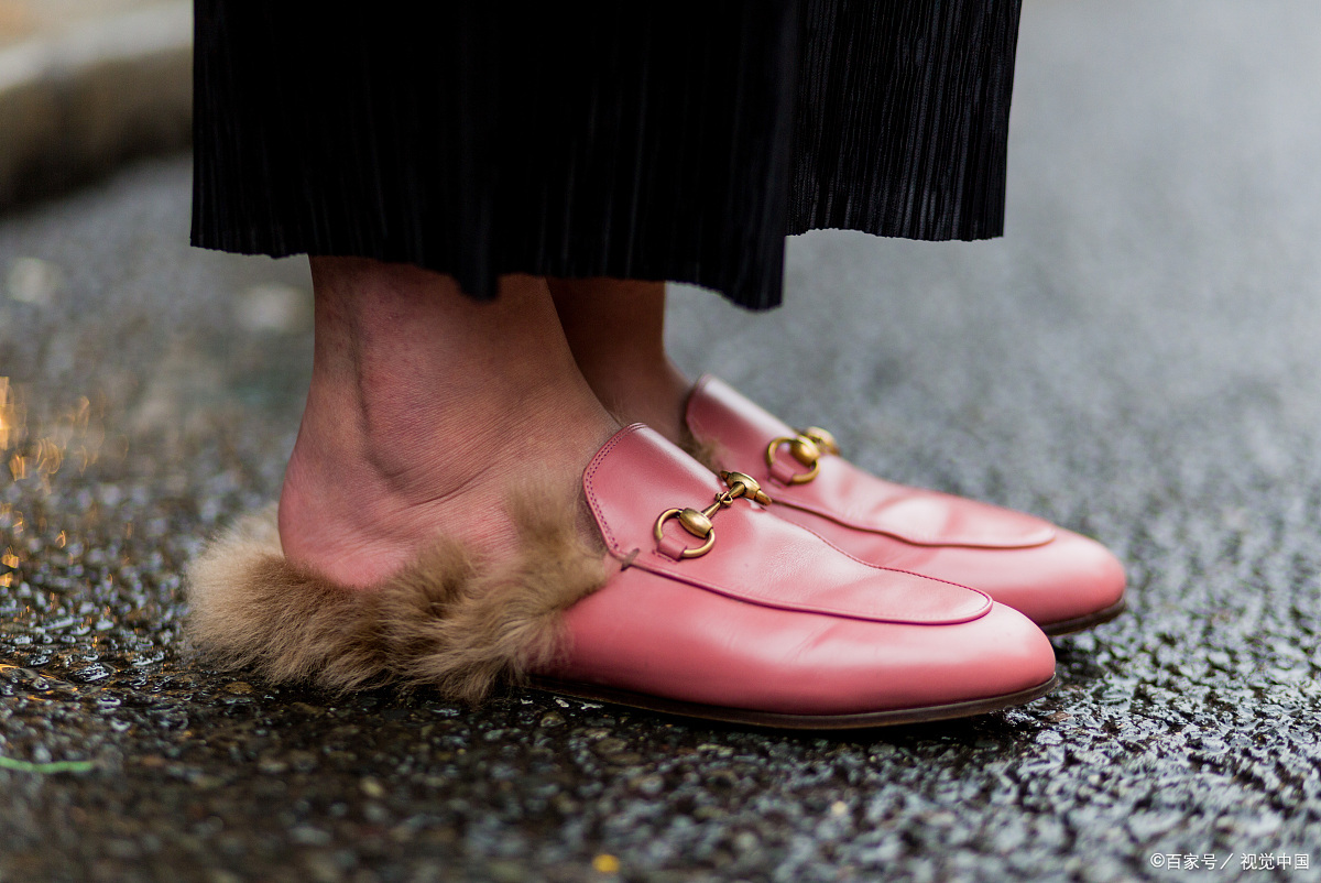 "拖鞋"的英文表述有"slipp.@宝妈英语的动态