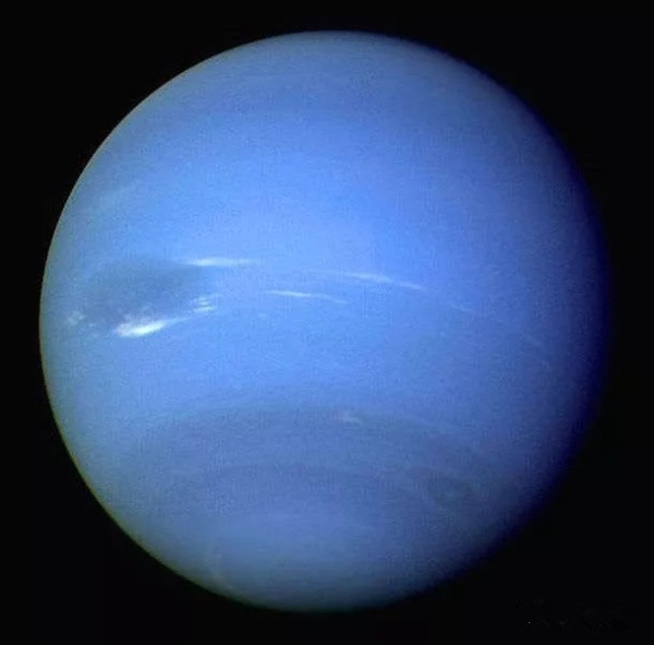 图片看宇宙;天王星,海王星及冥王星的罕见大图