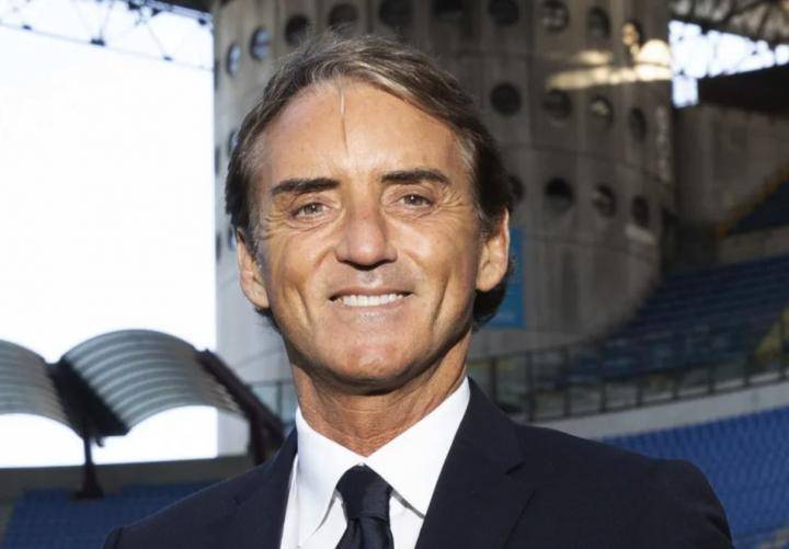 曼奇尼告诫年轻球员:年龄在我这不是问题,我只看能力