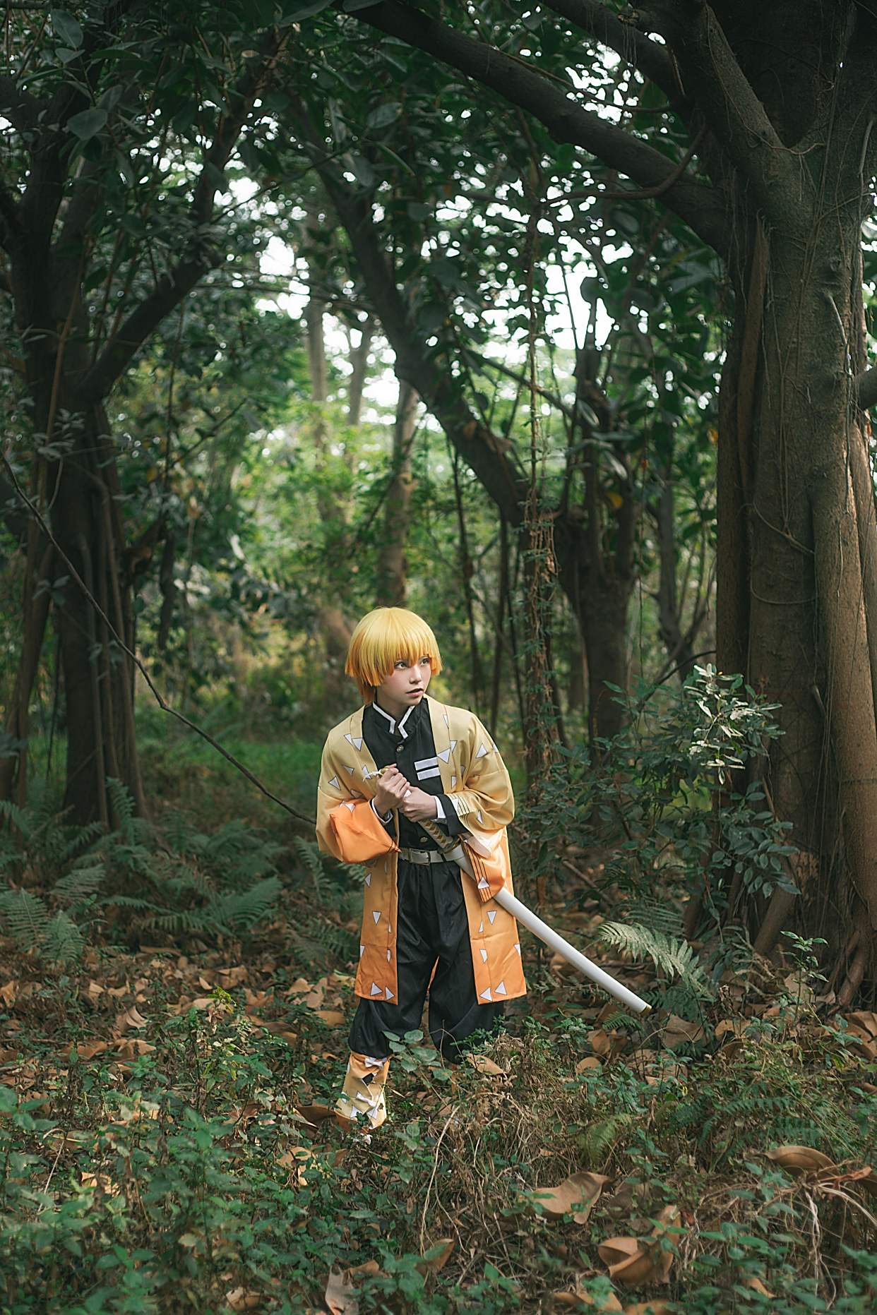 「鬼灭之刃」我妻善逸cos,这应该是目前最像的了