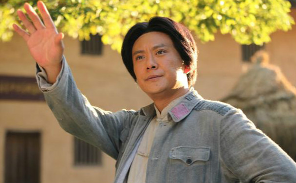 不得不说王斑是幸运的,除了在北京人艺出演话剧之外