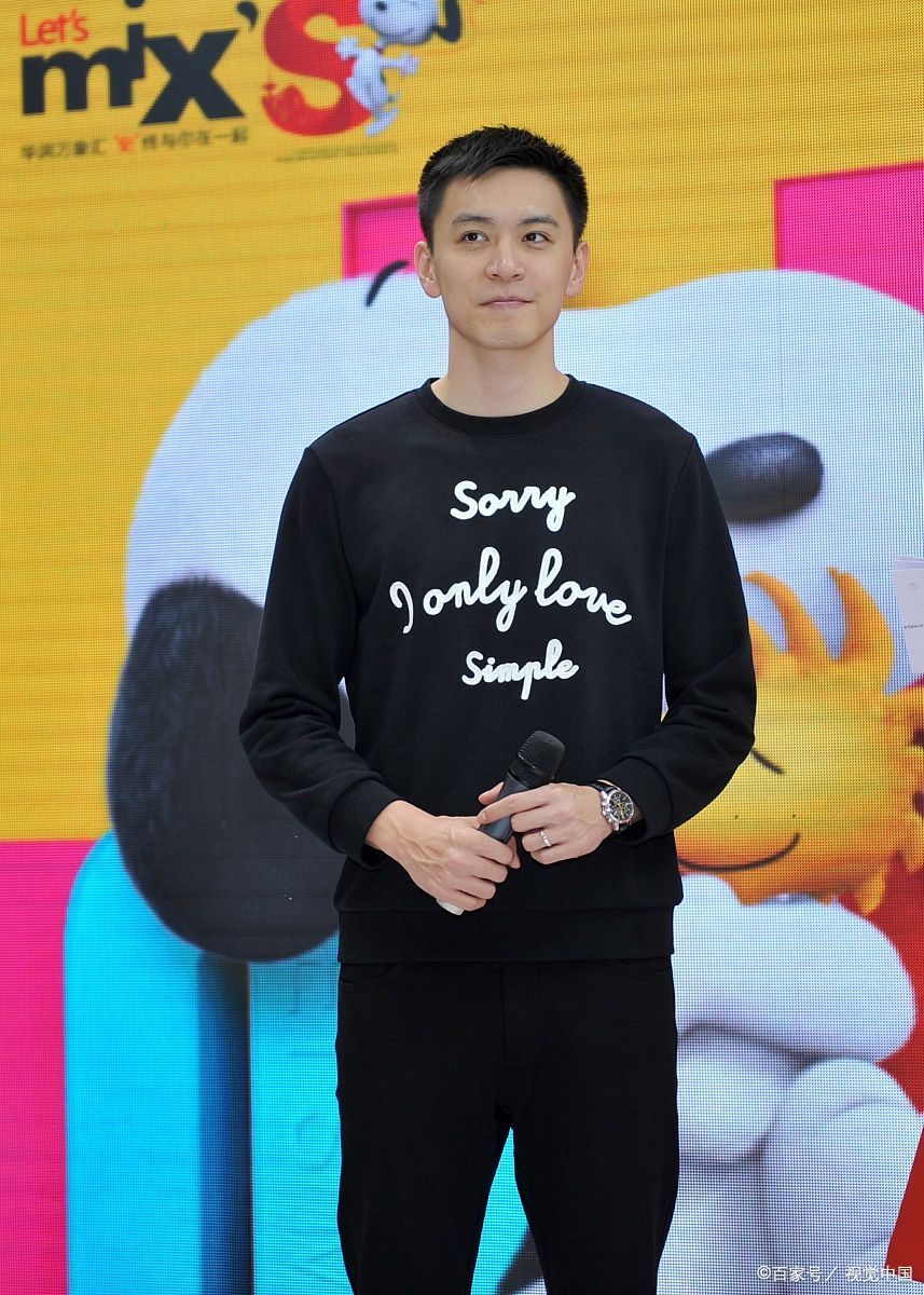 网传杨鸣的情人长的非常漂亮,超过了妻子唐佳良.仔细看了下,未必