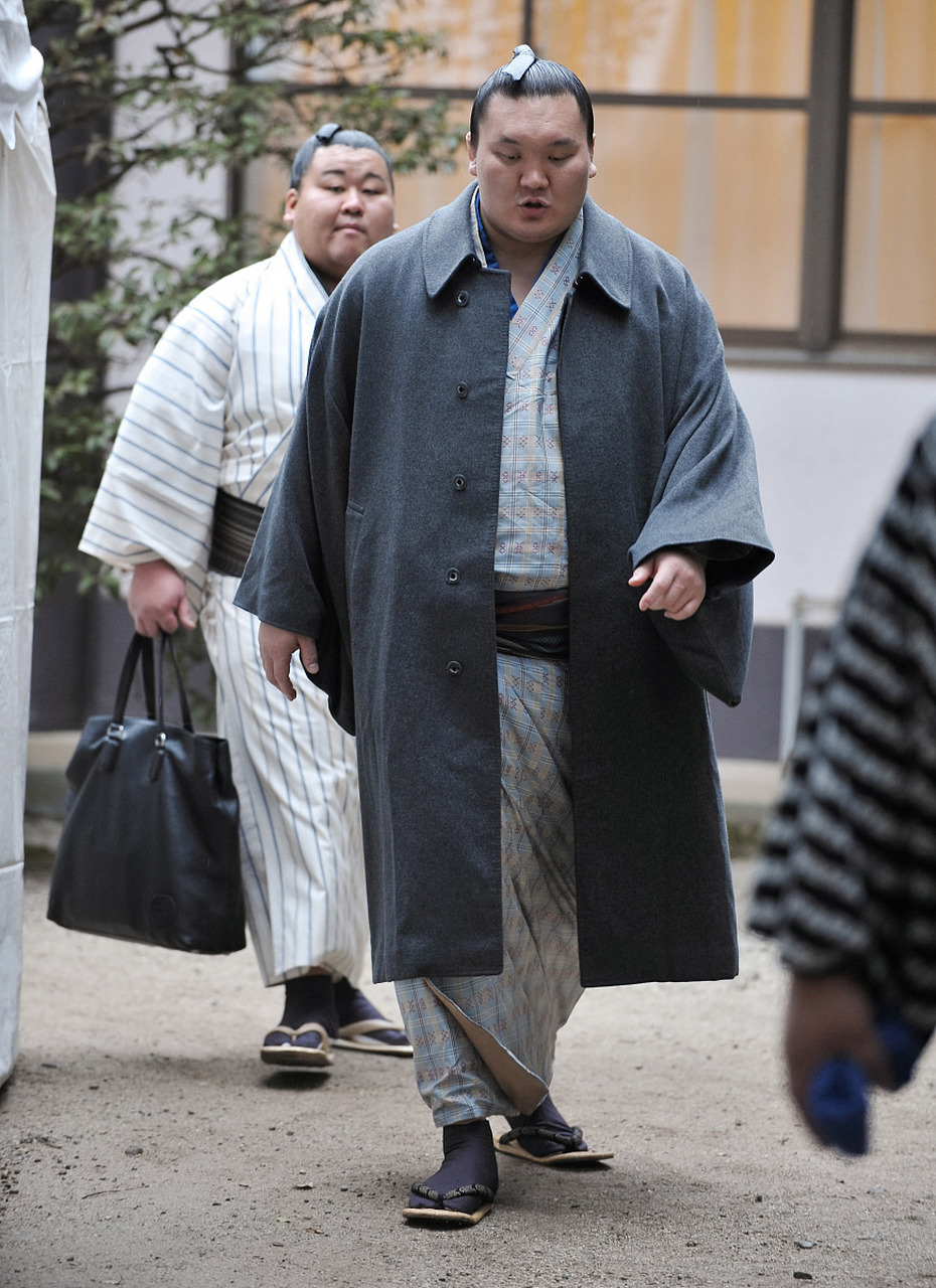 日本相扑选手照片图片