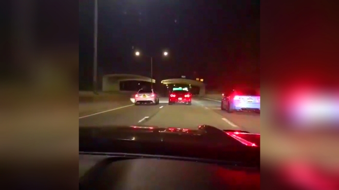 汽车视频第6集 夜晚环路飙车,日产gtr与奔驰c63旗鼓