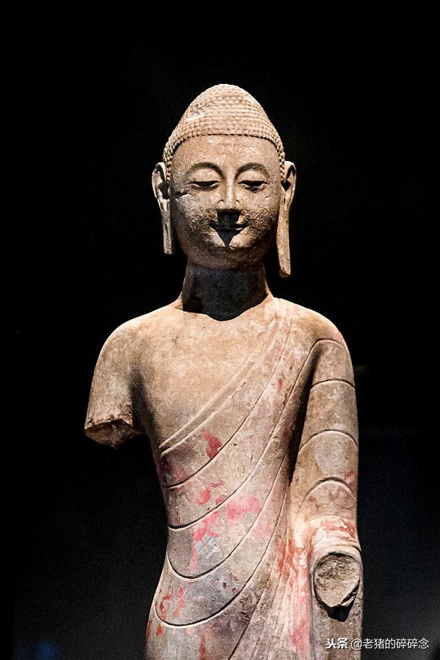 鸳鸯形三彩壶/首都博物馆 唐代鎏金飞廉纹六曲银盘/中国国家博物馆