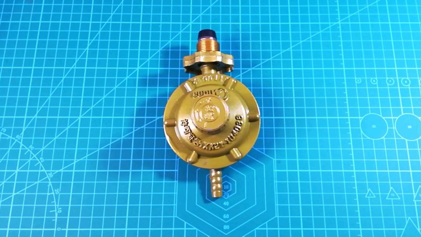 拆解减压阀,内部简单可靠的杠杆联动装置