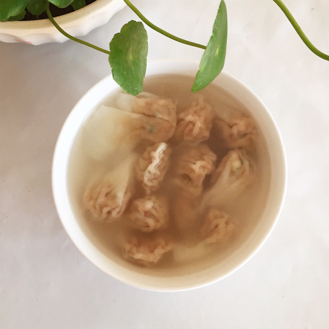 小鱼馄饨,皮薄馅鲜,早餐来一碗太棒了