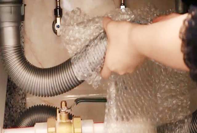 冬天家里水管冻住怎么办?教你几个简单的方法,轻松解决这个烦恼