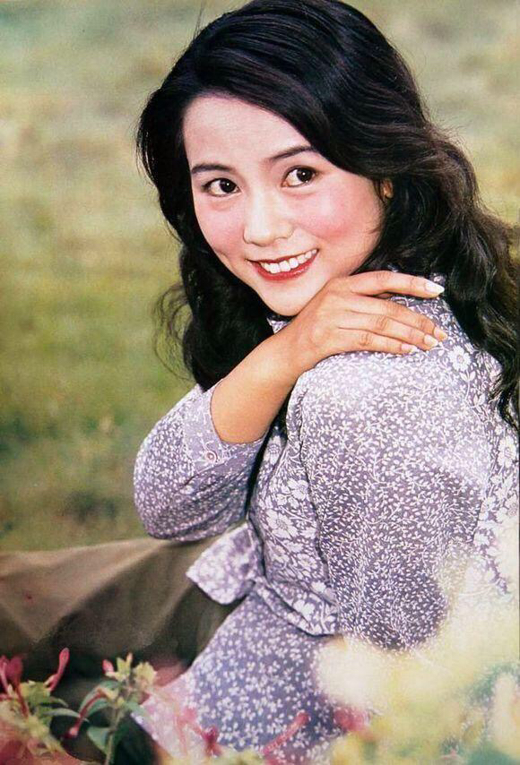 中国80年代电影女演员,有一种原生态的自然美