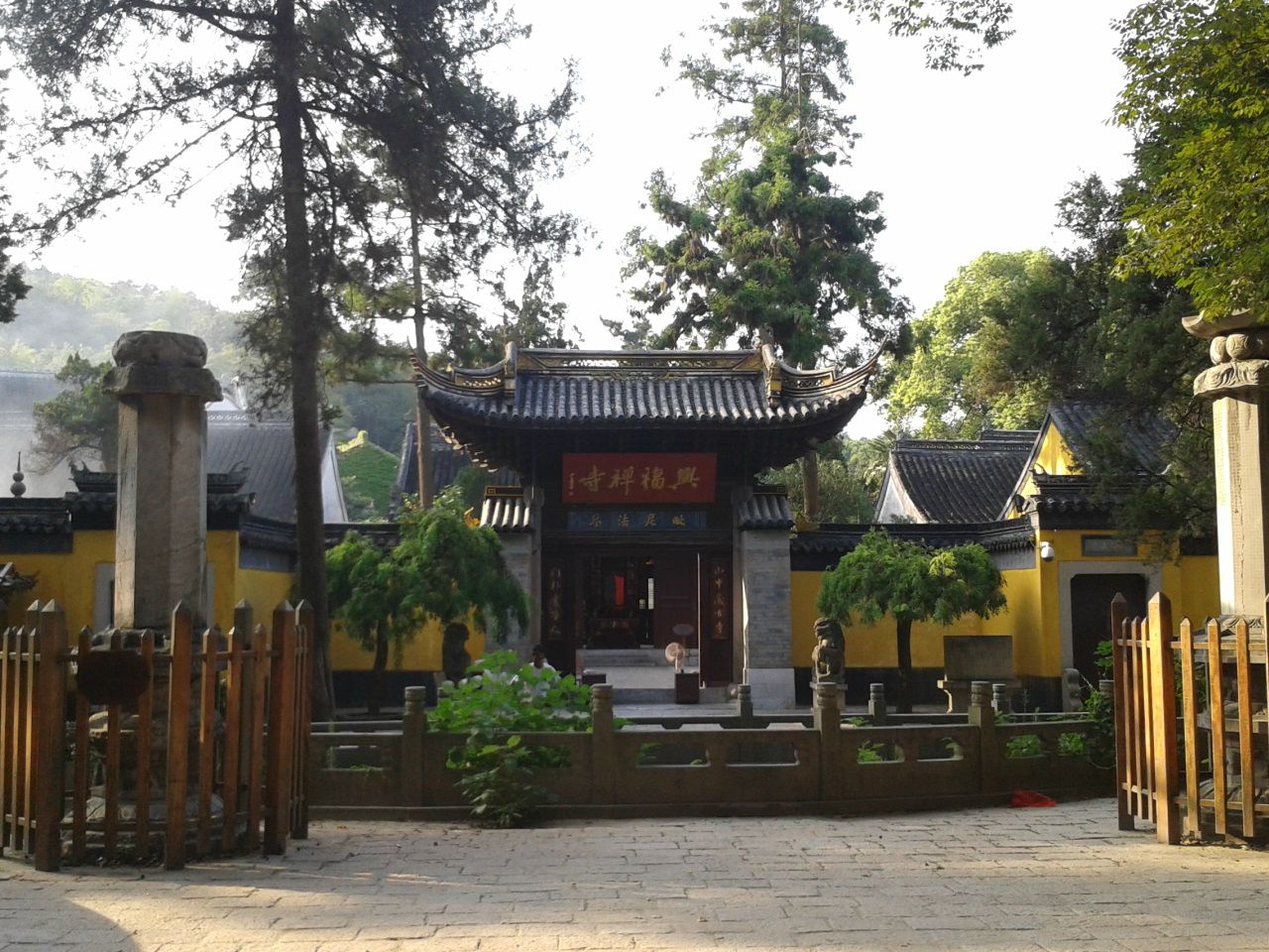 盘点香火旺盛的旅游景点,你去过铜仁梵净山风景区,西安香积寺吗