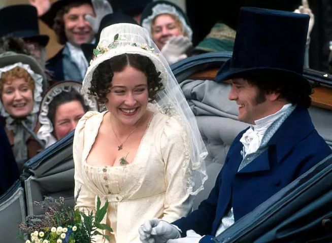 当时还是新人的ruth wilson(《威尔森夫人》女主),也因这部剧获得了