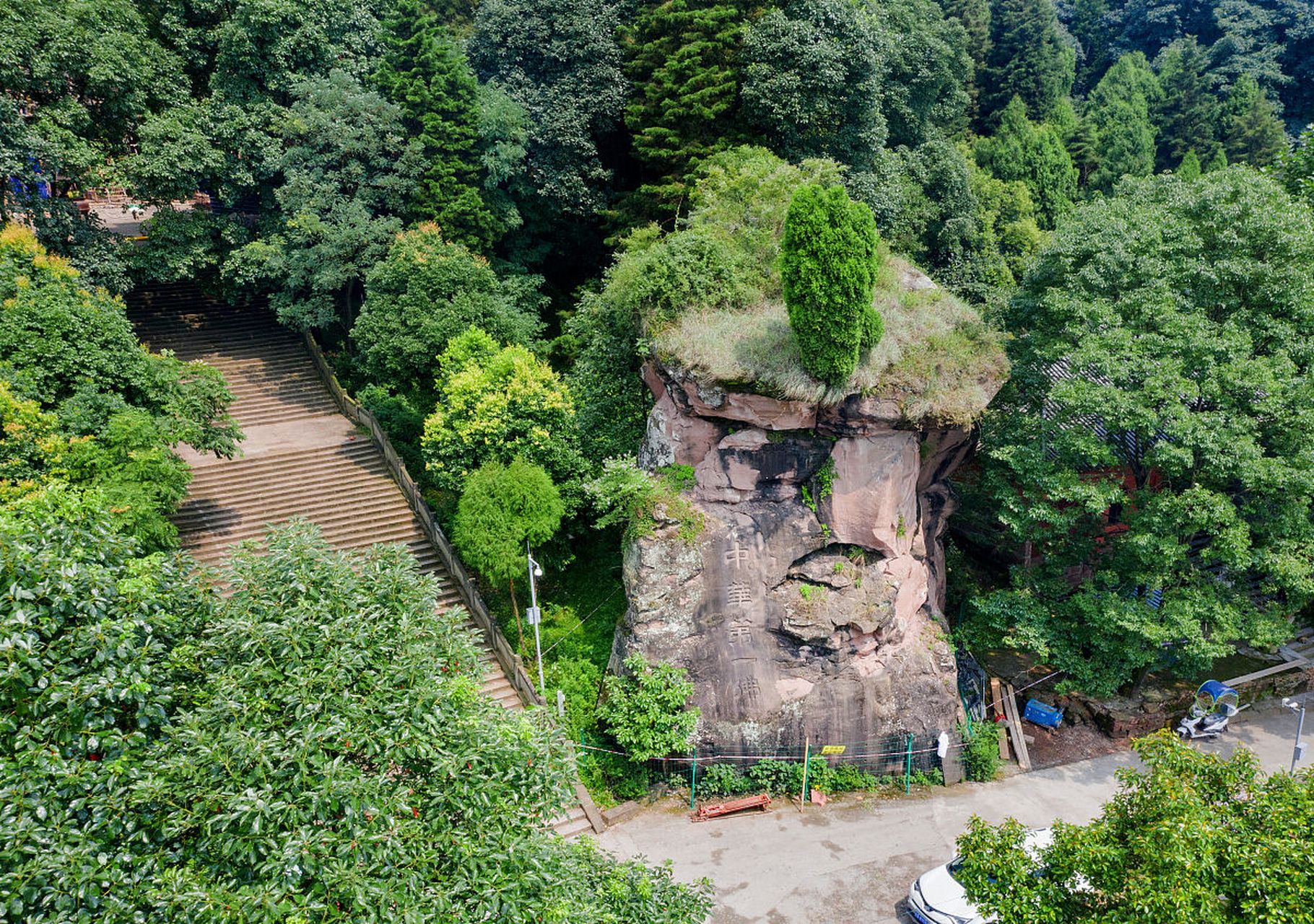 仲夏消暑季# 夏日避暑,不妨选择梅岭风景名胜区.