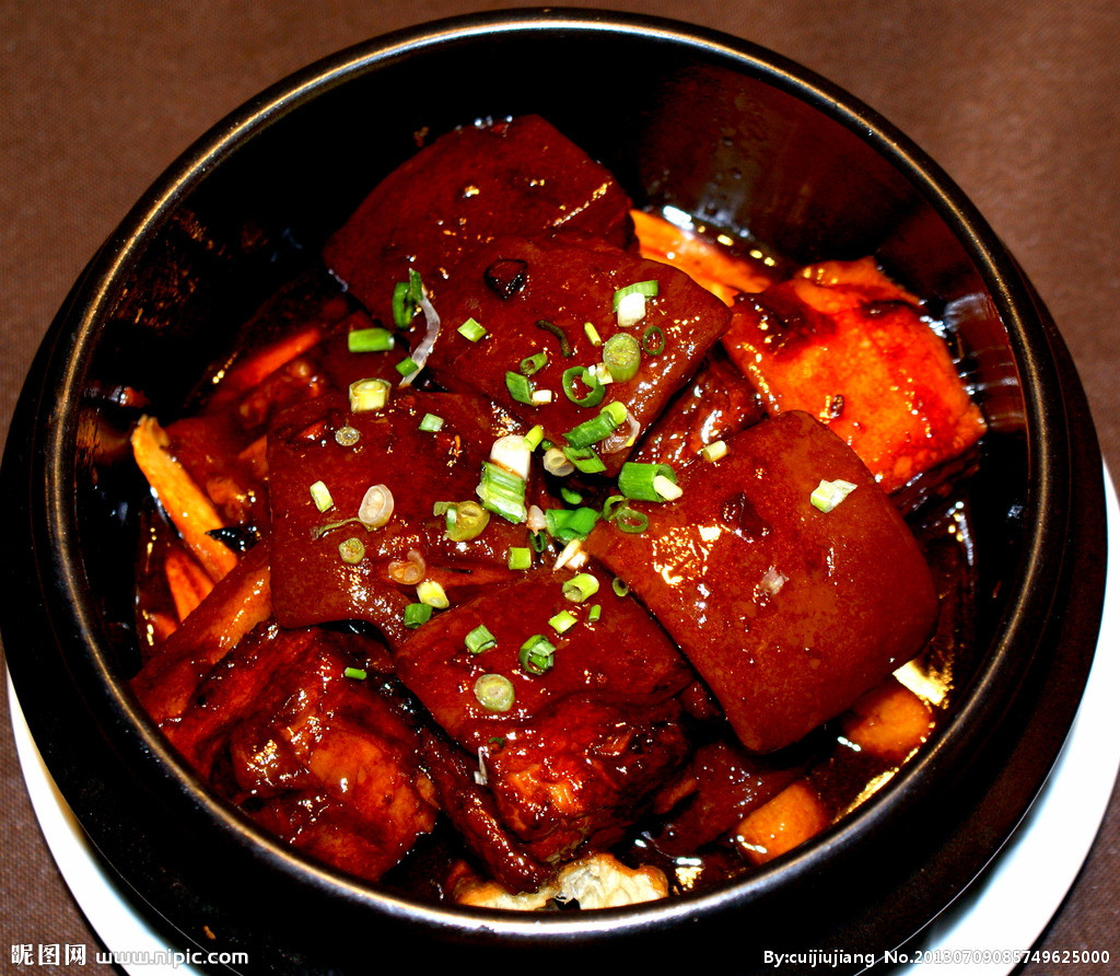 做红烧肉时,百分之80的人忘了这步,难怪红烧肉又老又柴