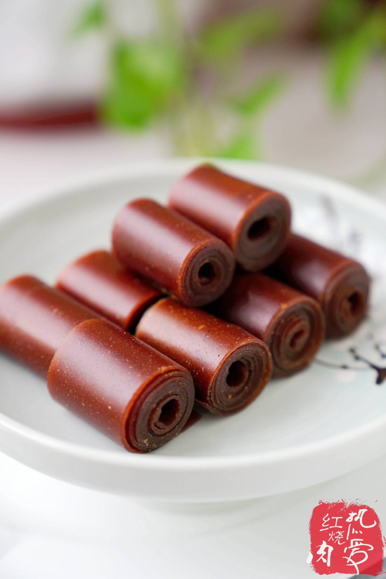 苹果加点糖就能做成果丹皮,又甜又有嚼劲可以撕着吃,好吃不增肥