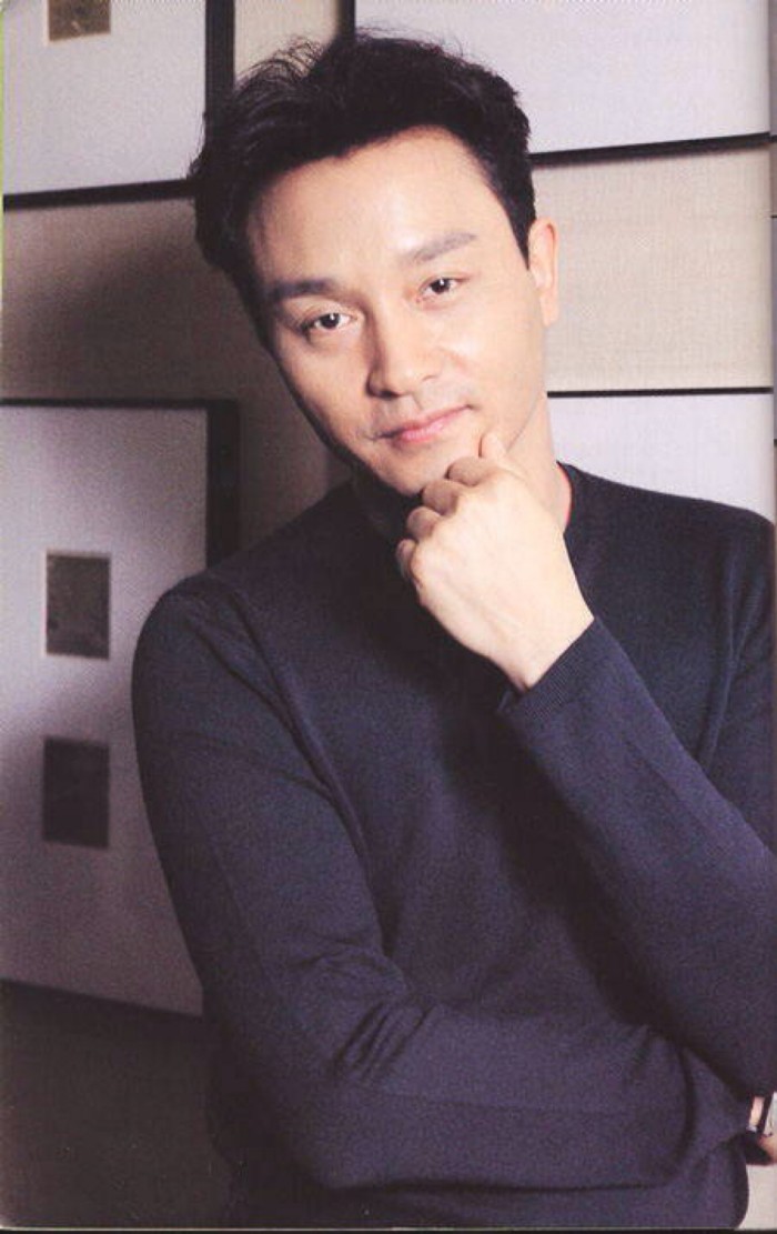 娱乐圈坠楼身亡的明星,她因三点全露成名,而他至今让人难忘!