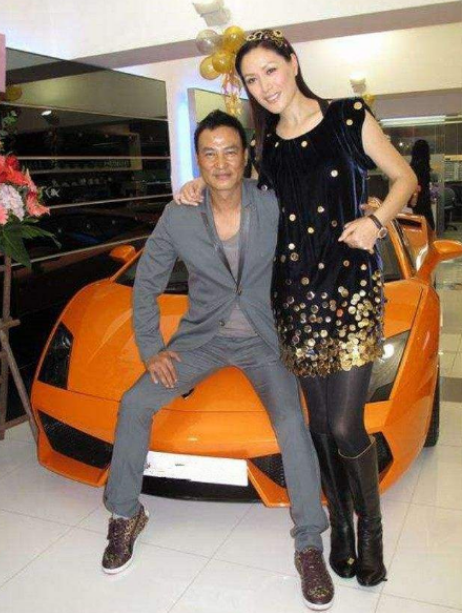 四位大哥:万梓良,任达华,梁家辉,孙红雷的座驾,谁的最霸气?