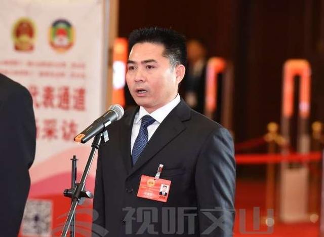 省人大代表黄明勇今天答记者问,猜猜他说了啥?