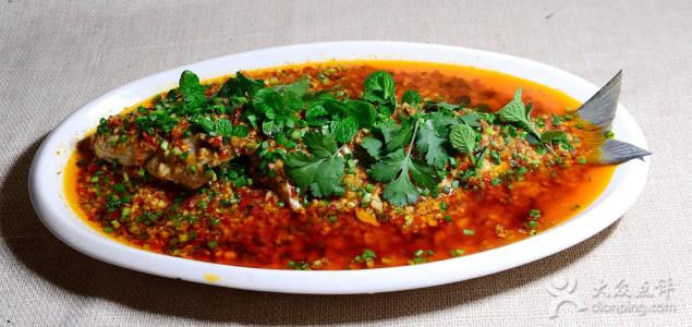 湘菜中"过江鱼"的家常做法,不仅口味鲜美,而且做法简单易学