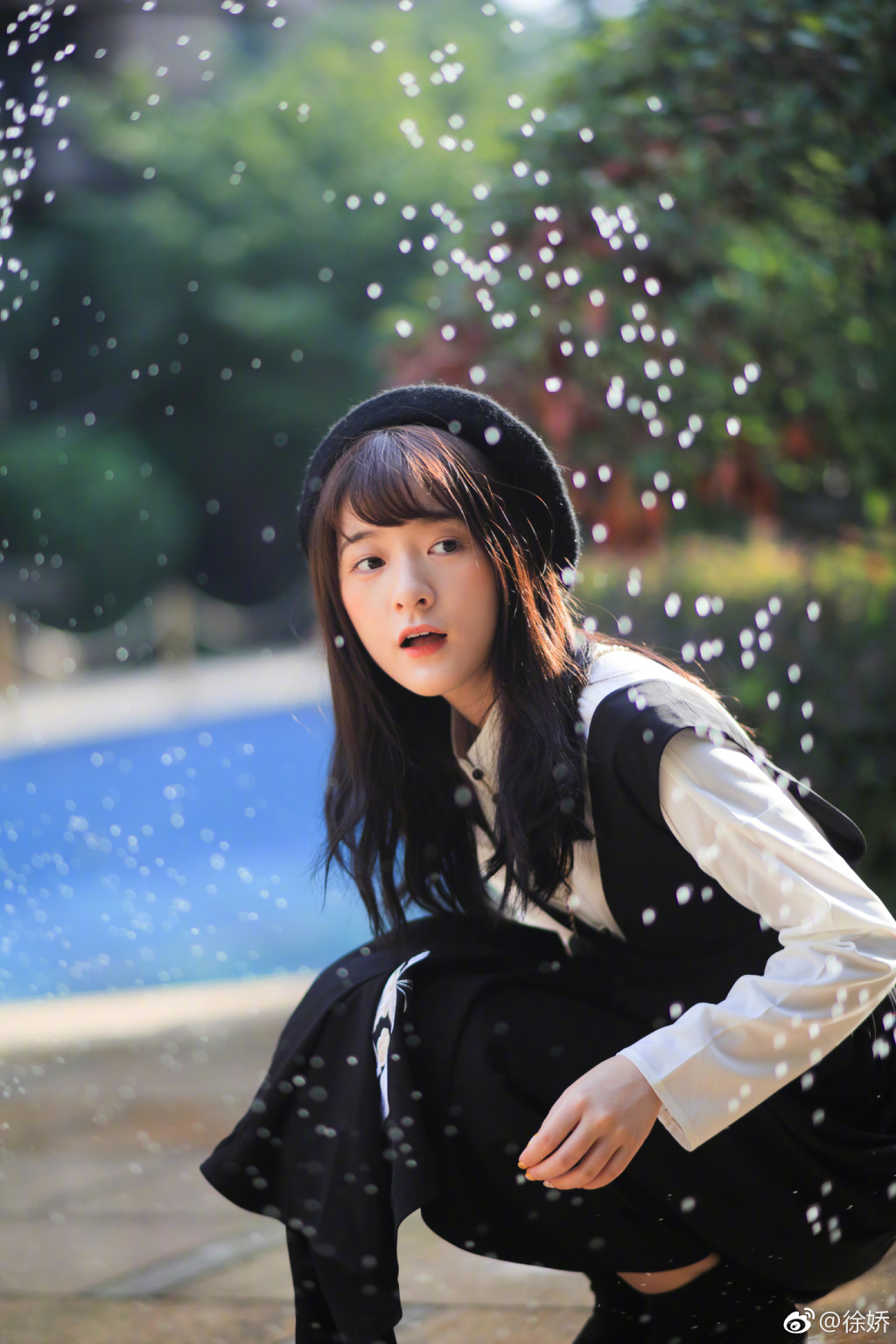 她曾经与周星驰"父子情深"现23岁颜值不输赵丽颖