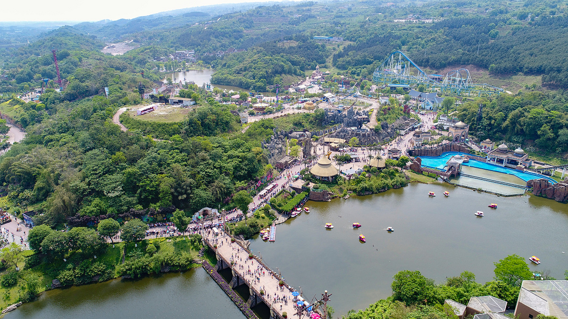 广东华侨城旅游度假区,坐落于美丽的深圳湾畔,是一处集文化,娱乐,休闲