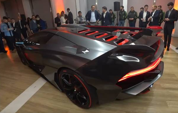 这台兰博基尼跑车要卖6000万,车主是中国人,全球仅仅这一台