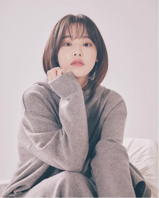 朴奂喜凭《太阳的后裔》火这么久!私下穿搭美得出奇,让人想模仿