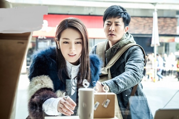 《21克拉》上映1天票房1754万,网友称呼热巴为"票房灵药"