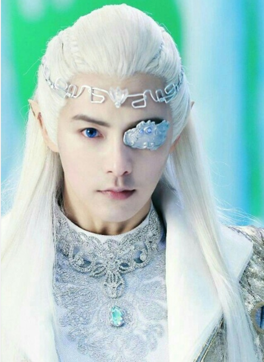 灵戒无意滴血认主,从此开启修炼模式:炼神药,养神兽!空间文