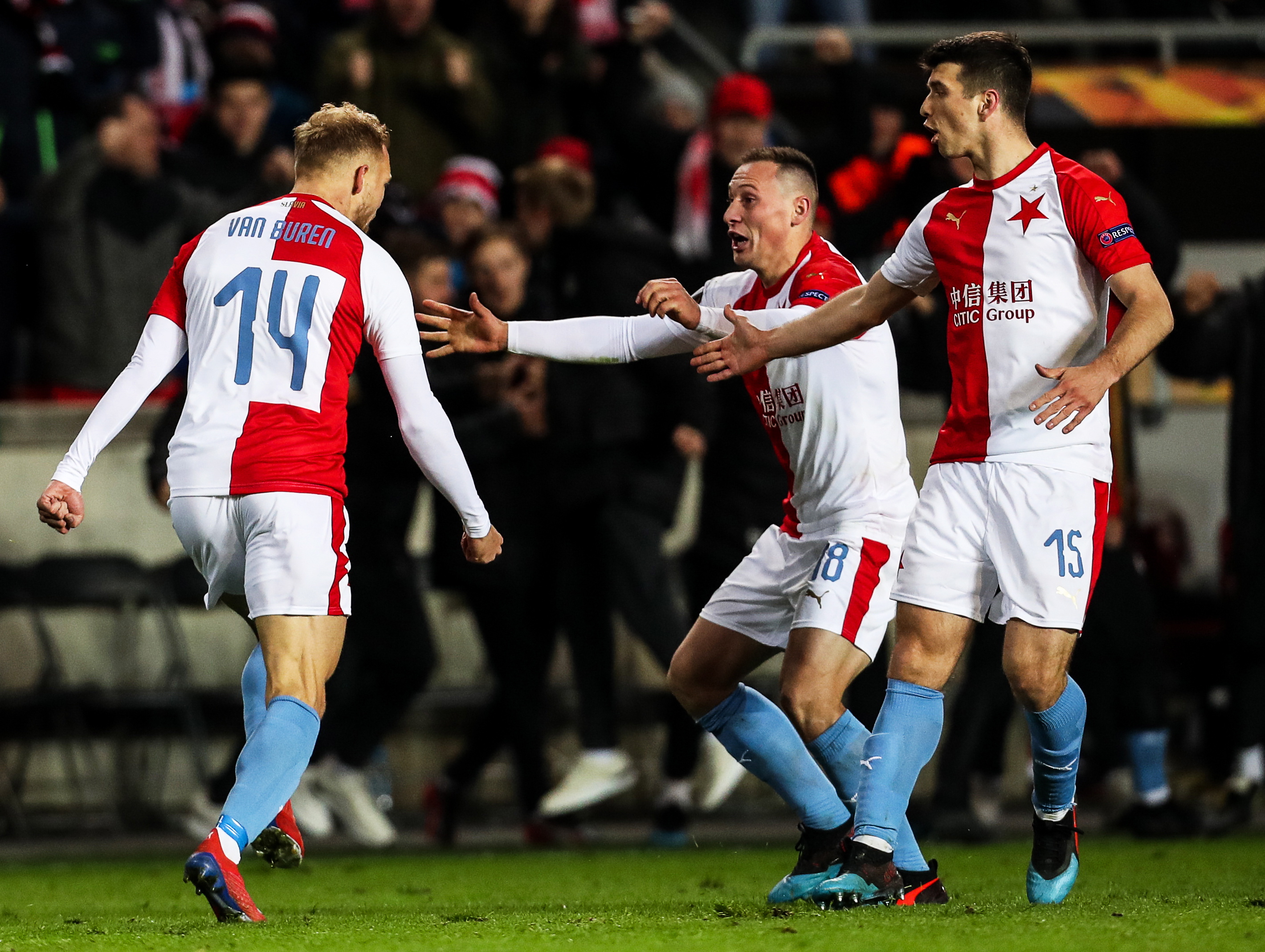 足球——欧罗巴联赛:布拉格斯拉维亚晋级八强