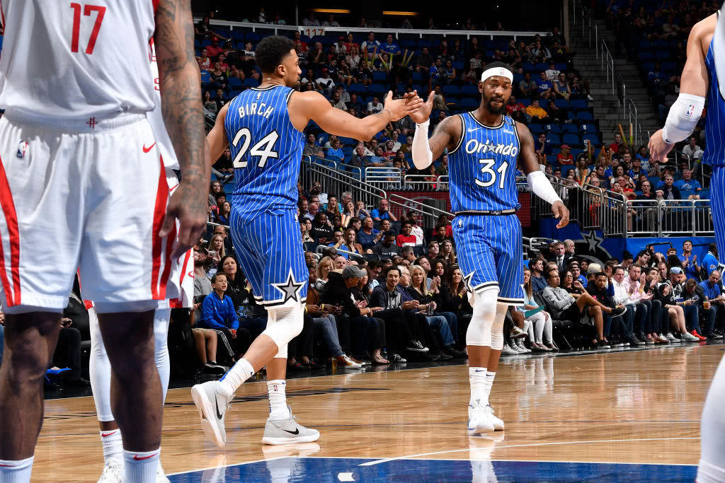 火箭主场迎战魔术冲击3连胜,一主力有望迎复出!哈登高兴坏了!