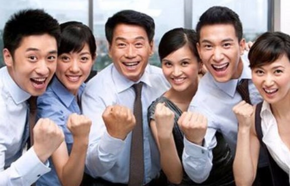 人在职场,一定要"夹着尾巴做人"吗?