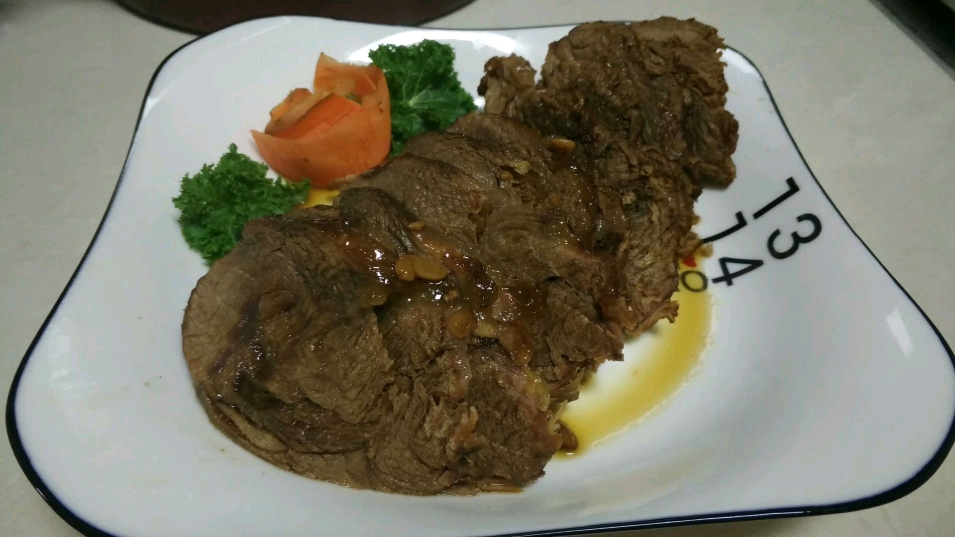 鹏鹏买了2斤牛腱子肉,做酱牛肉,吃着太过瘾了