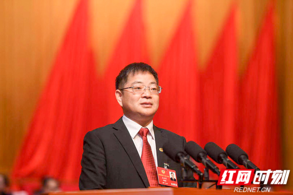 「委员声音」吴金明:破解临空经济示范区"小马拉大车"难题