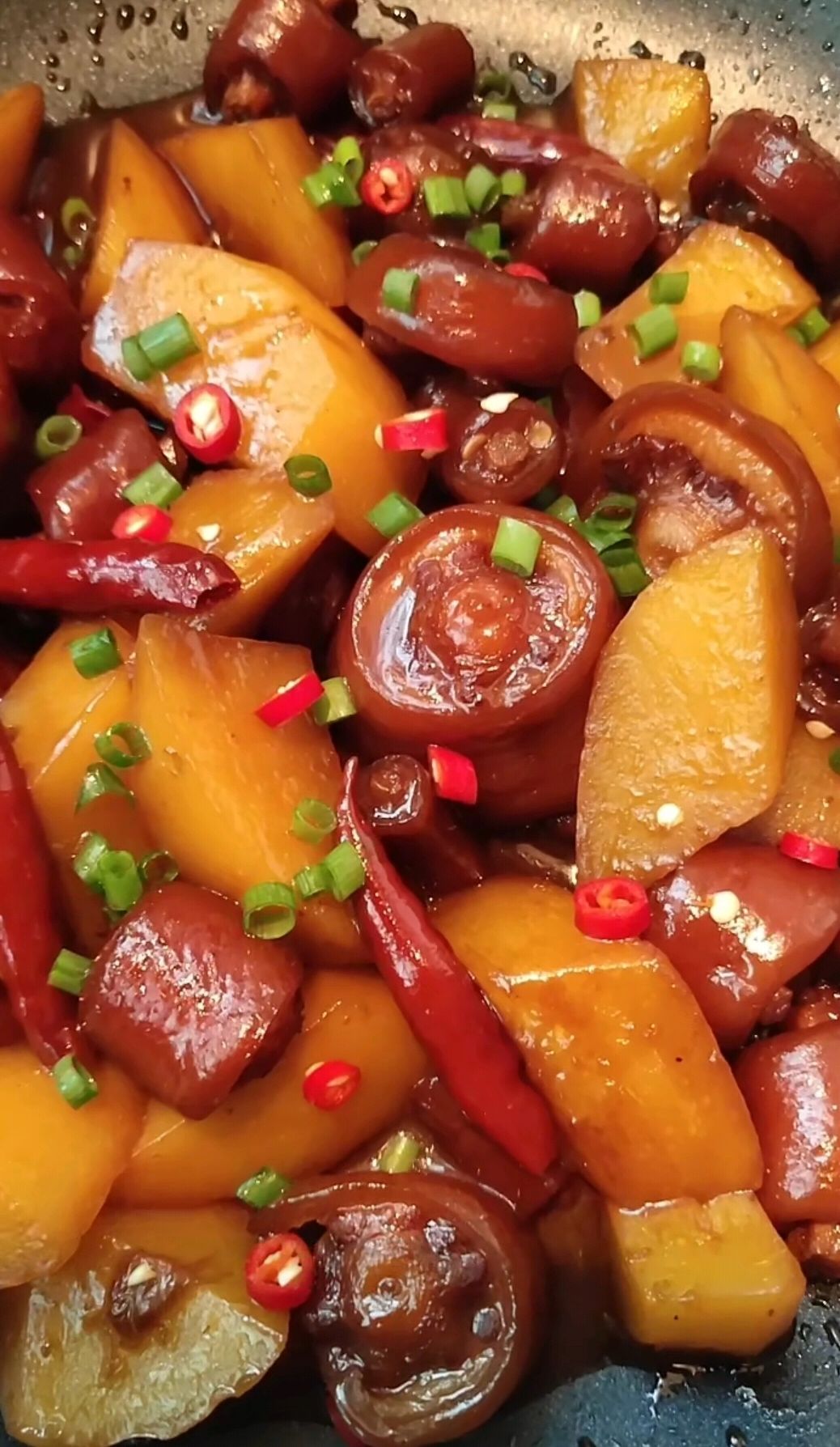 东北家常猪尾炖土豆