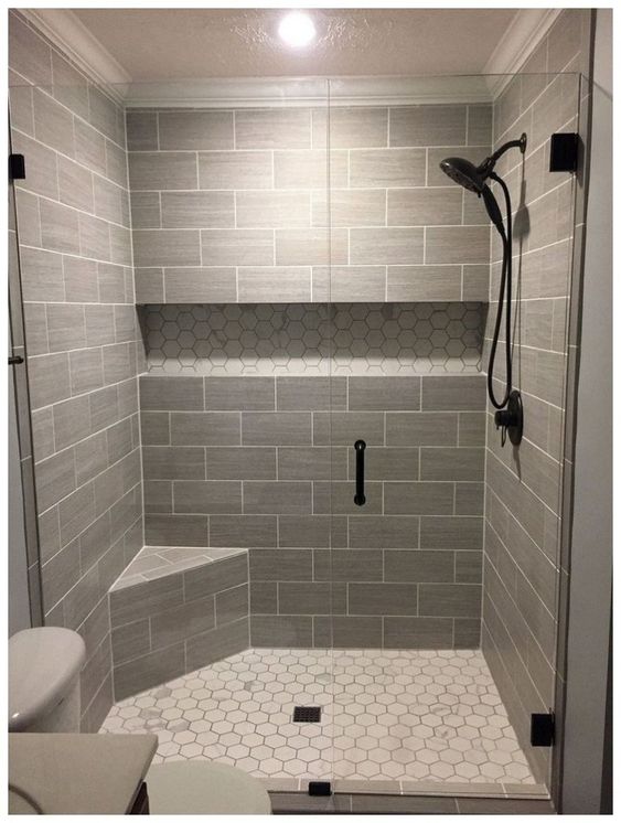 一般在淋浴间洗澡都是站立着洗,站久了会很累,尤其对老人或小孩来说很