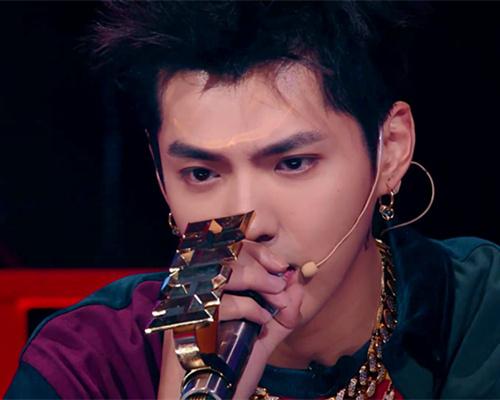 《潮流合伙人》吴亦凡,潘玮柏为什么总说英语?因为都不是中国人
