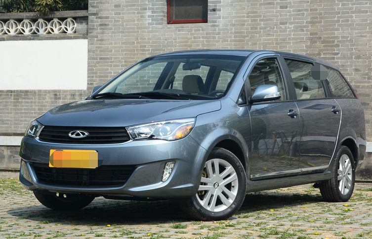 外观时尚大气的艾瑞泽m7,看起来就很上档次,沉稳中带着锐利