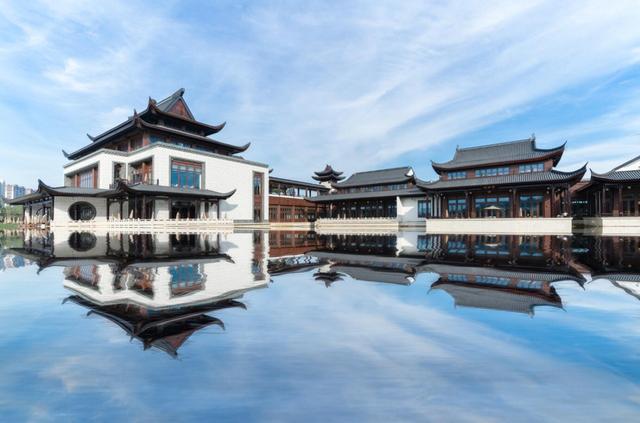 太湖明珠,梦里水乡,无锡融创万达文华及融创万达嘉华酒店开业