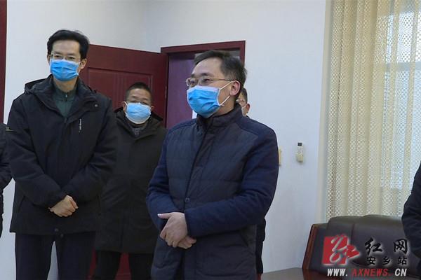 张阳:在保障员工安全的前提下全力以赴抓好企业复工复产