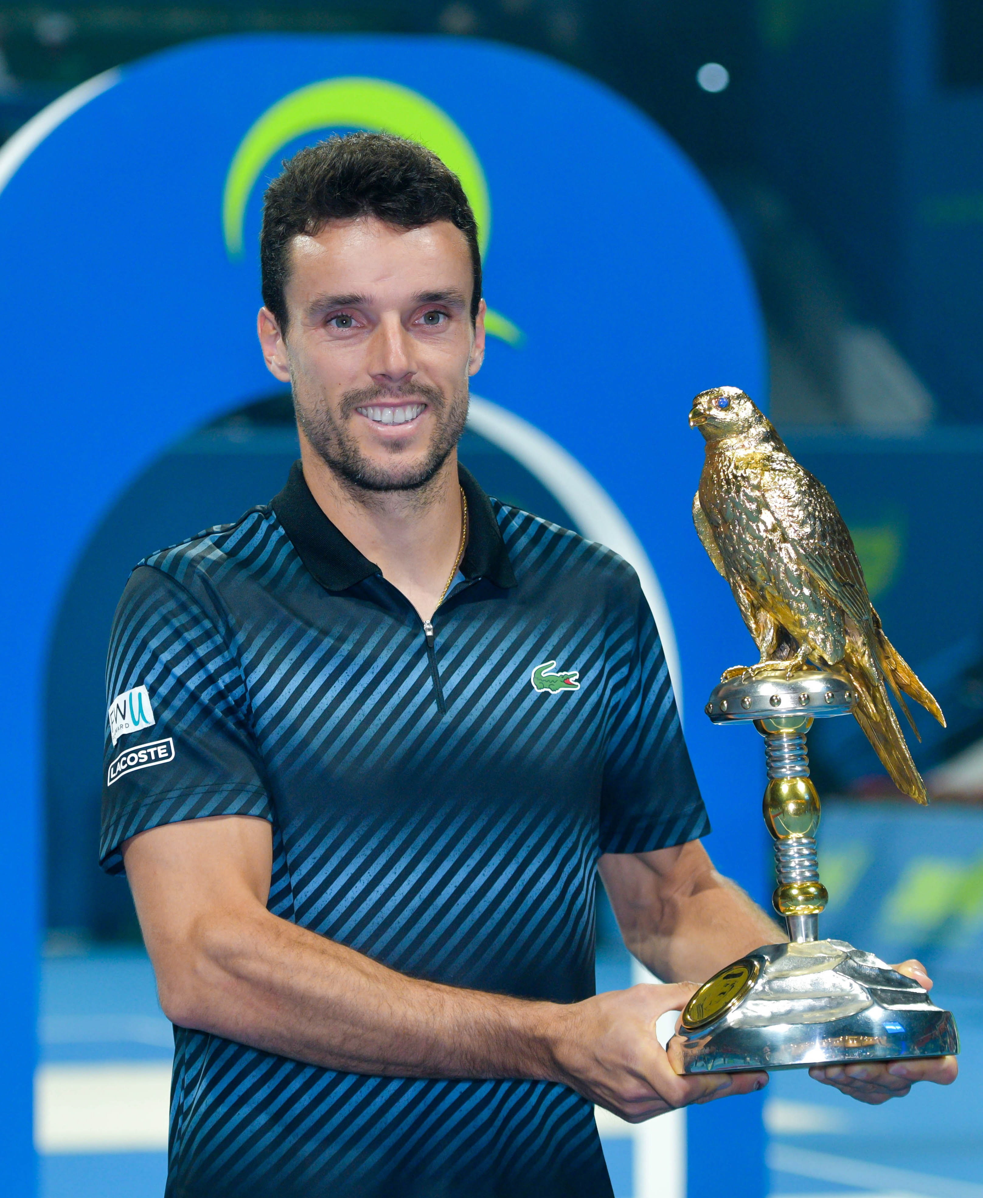 网球——卡塔尔公开赛:阿古特夺冠(3)