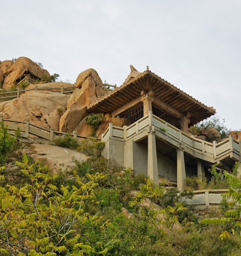 天柱山摩崖石刻在中国书法史上独树一帜,系魏碑之冠,是中国魏碑的发源