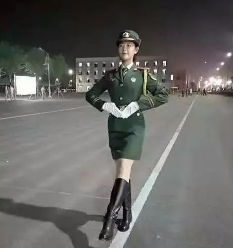 阅兵集训点中,武警受阅女兵经历了啥?