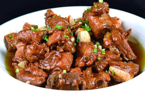 老厨师教你小炒排骨的做法,简单易学,让家里的小孩吃了还想吃!