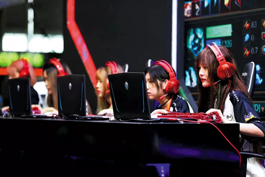 电竞女团"绝地求生":解散还是赌未来